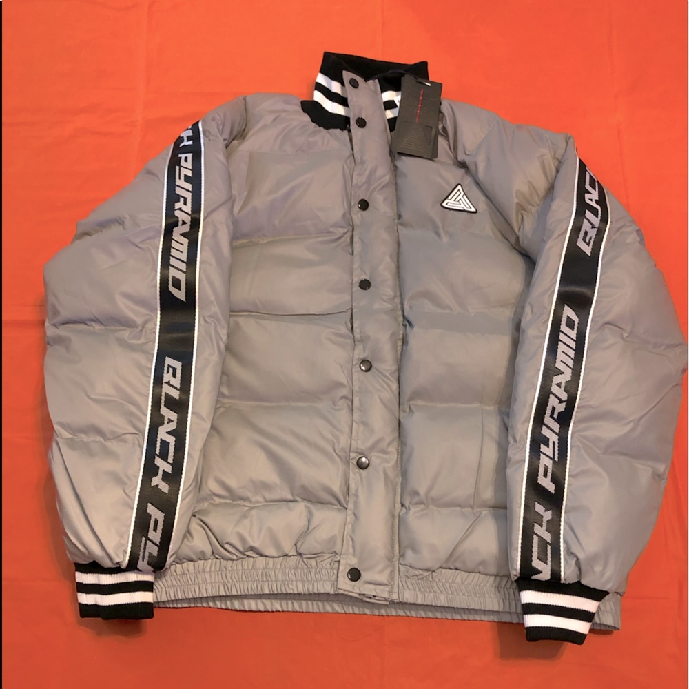Coat - Picture 2 of 3
